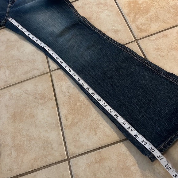 Outlooks Flare Jeans in Juniors size 13 - Picture 7 of 7